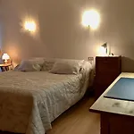 Spacious Air Conditionned With Balcony