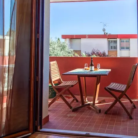 Apartment Spacious Air Conditionned With Balcony *