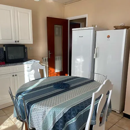 Spacious Air Conditionned With Balcony *